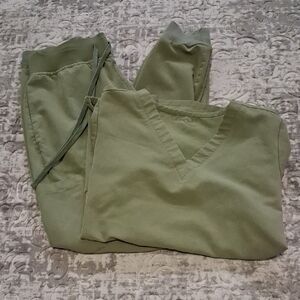 GUC Mandala Scrub Set; Size S & XS